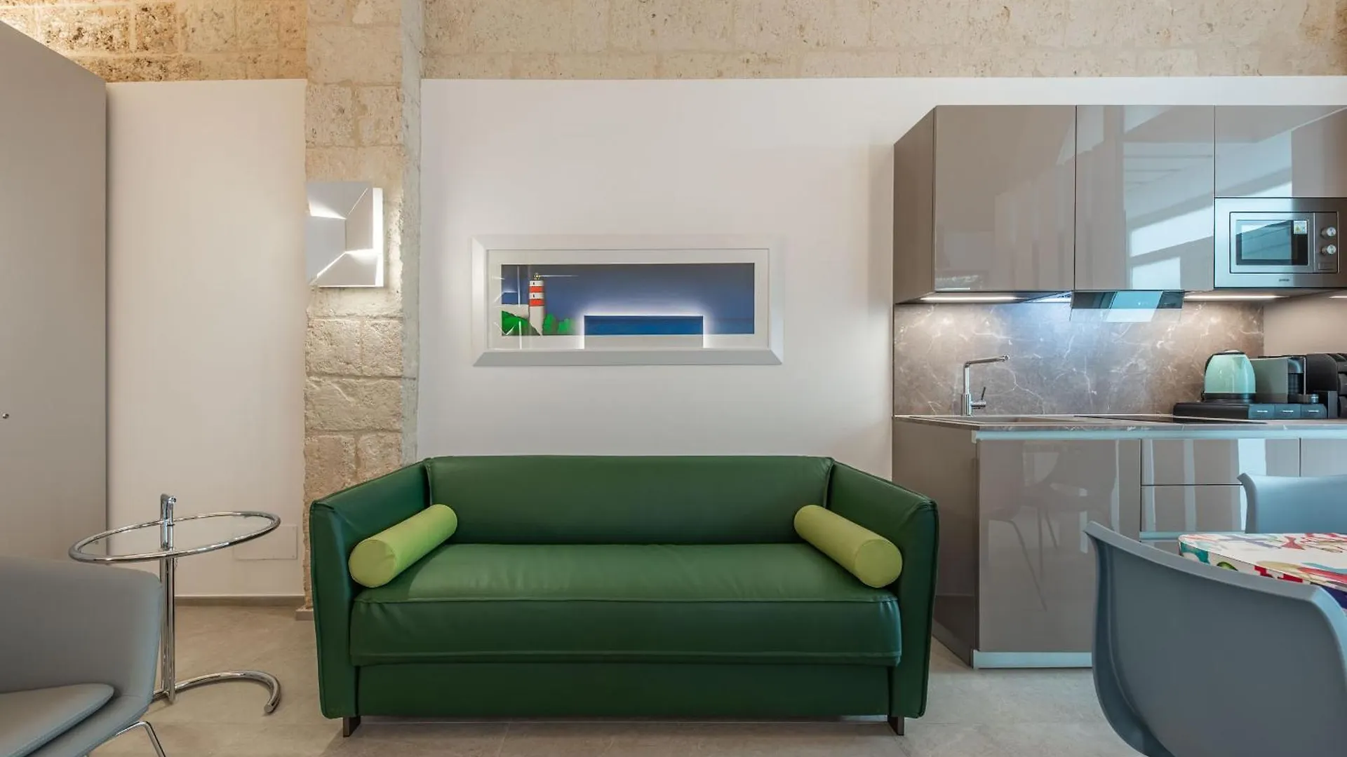 Hotel Novum Hospitality Bari 0*,  Italia