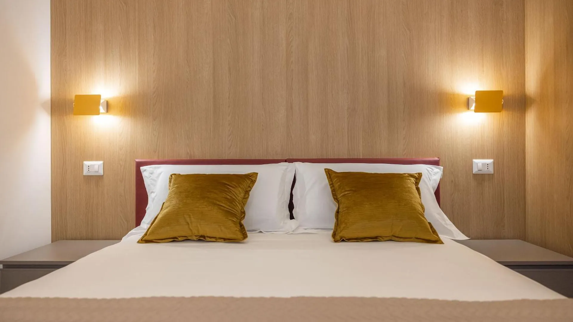 Hotel Novum Hospitality Bari 0*,