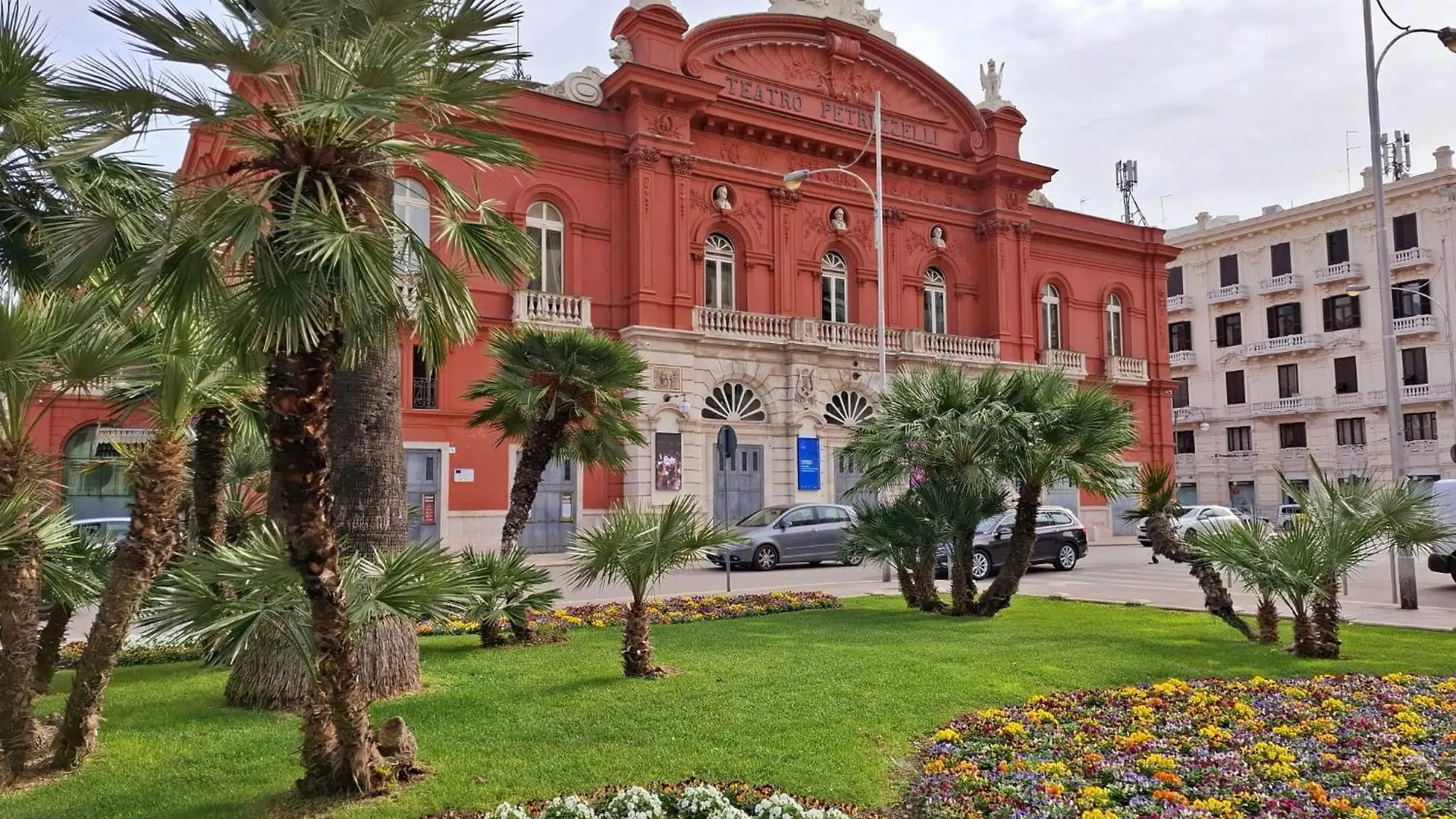 Hotel Novum Hospitality Bari 0*,  Italia